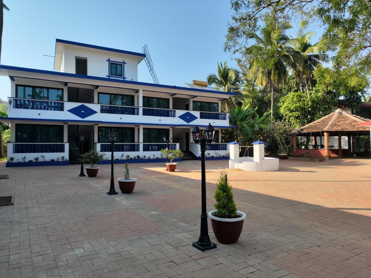 Anjuna Blue Resort Esterno foto