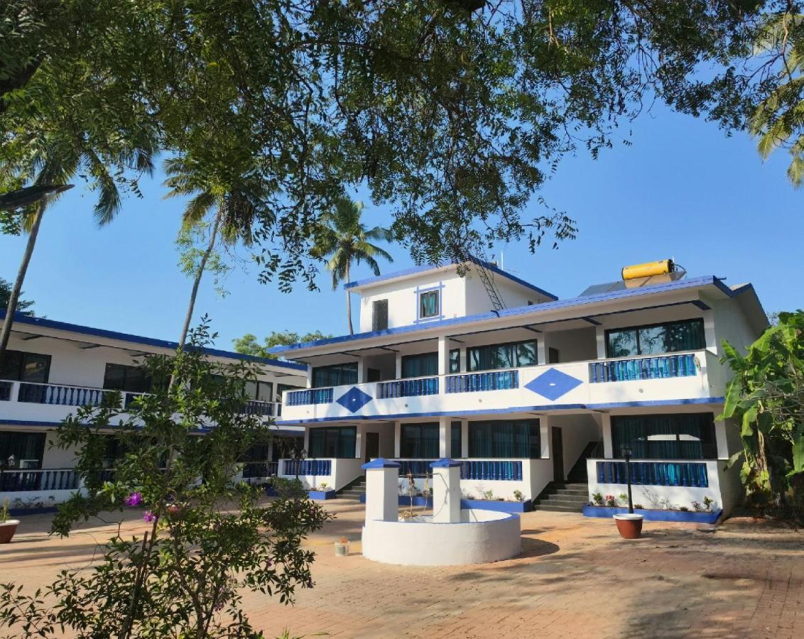 Anjuna Blue Resort Esterno foto
