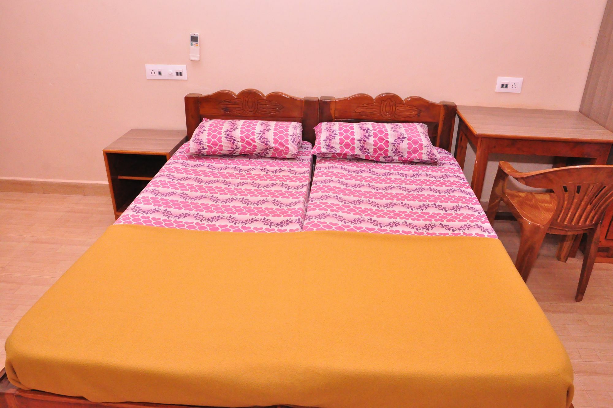 Anjuna Blue Resort Esterno foto